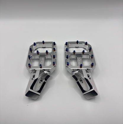 Ultra bee titanium pegs